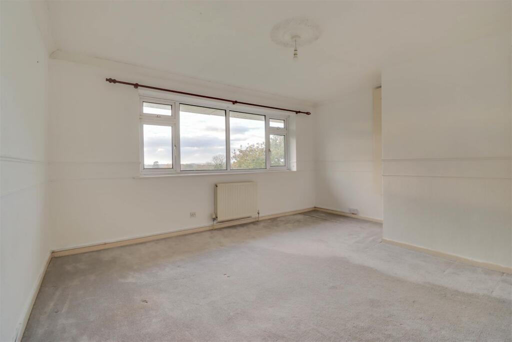 44 MARKET AVENUE INSIDE-8.jpg