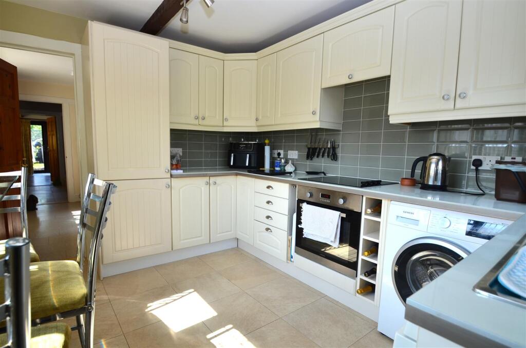 Kitchen/Breakfast Room