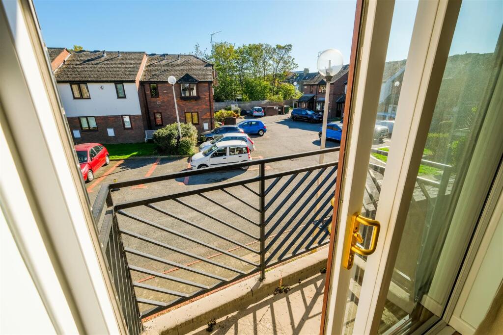 23 boleyn close-14.jpg