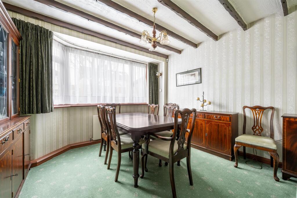 Waterhall Avenue, E4