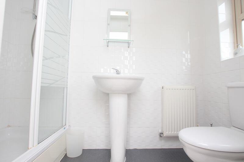 Bedroom two En-suite