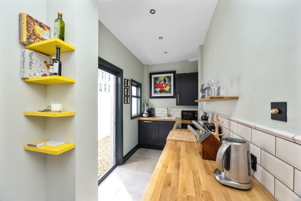 kitchen (4).jpg