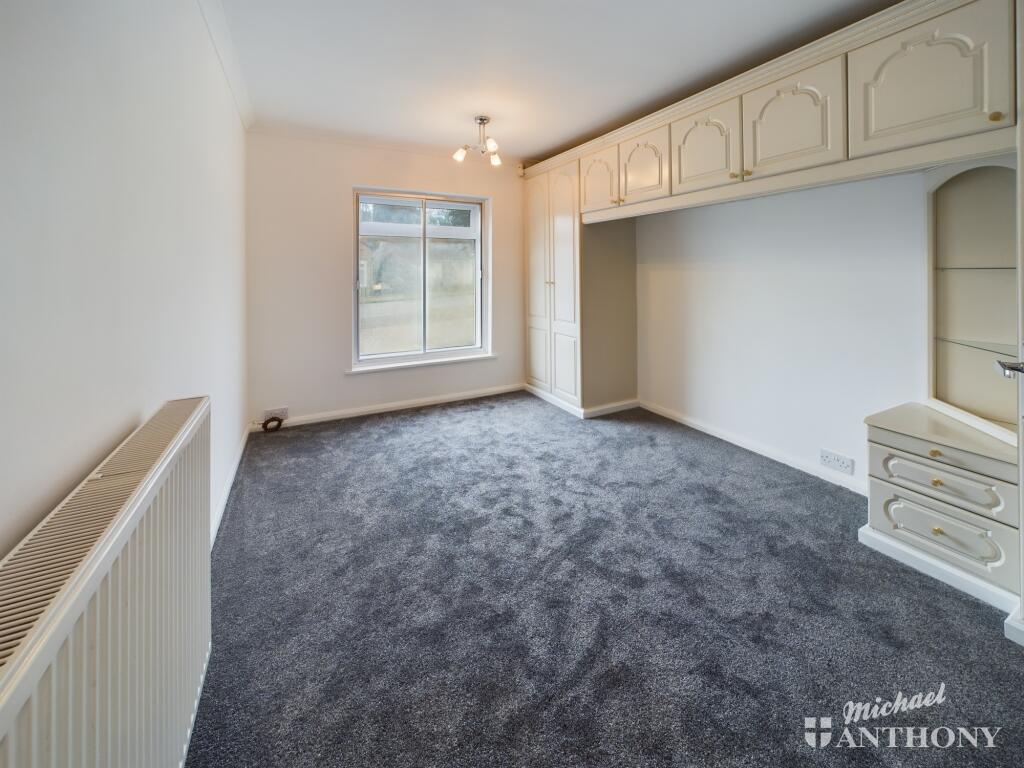 CAM02773G0-PR0237-STILL009