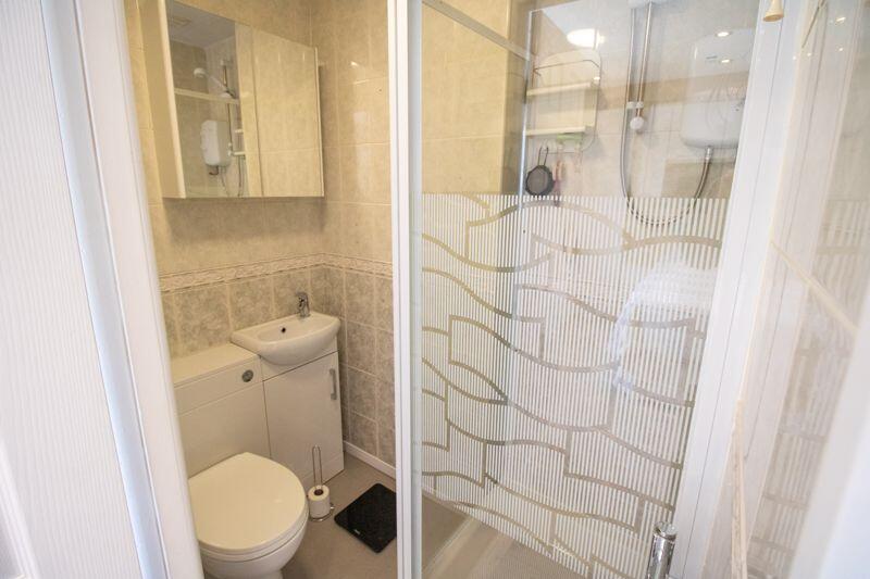 En-suite to the Master bedroom