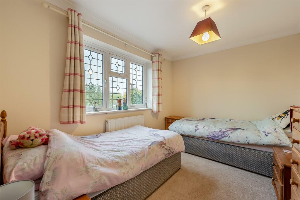 8626237-interior28.jpg