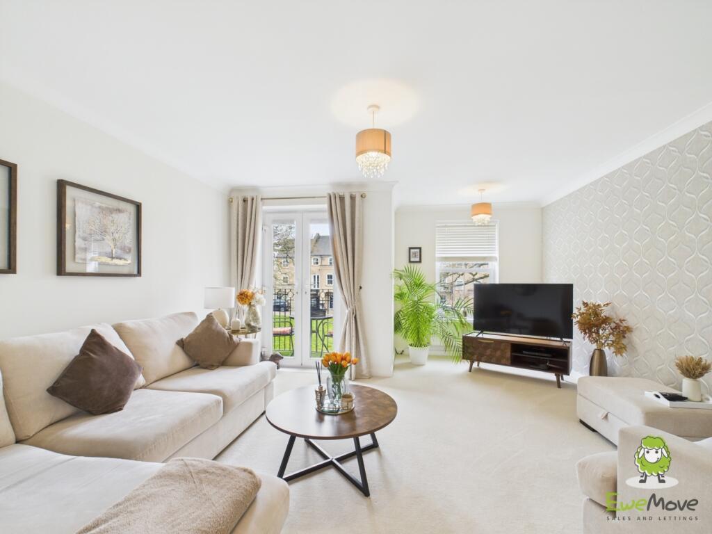 CAM03778G0-PR0191-STILL023