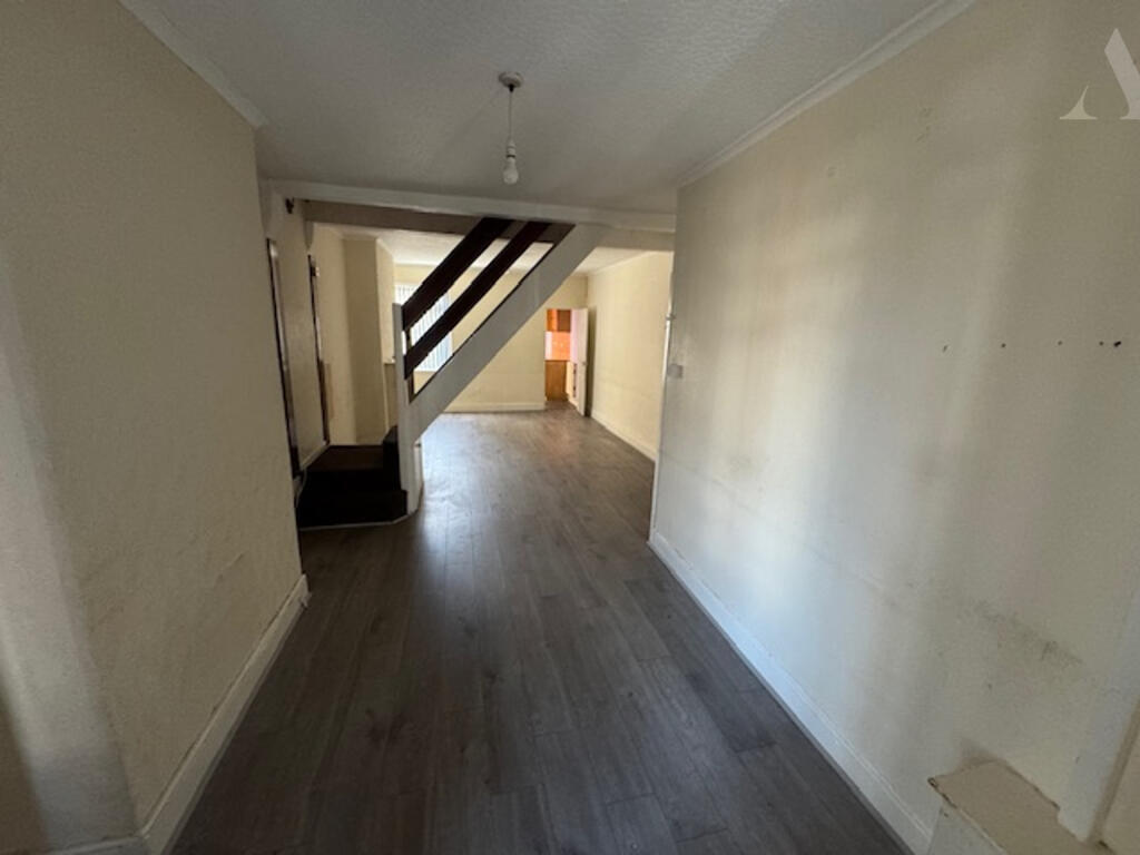 Morley Road lounge x 2