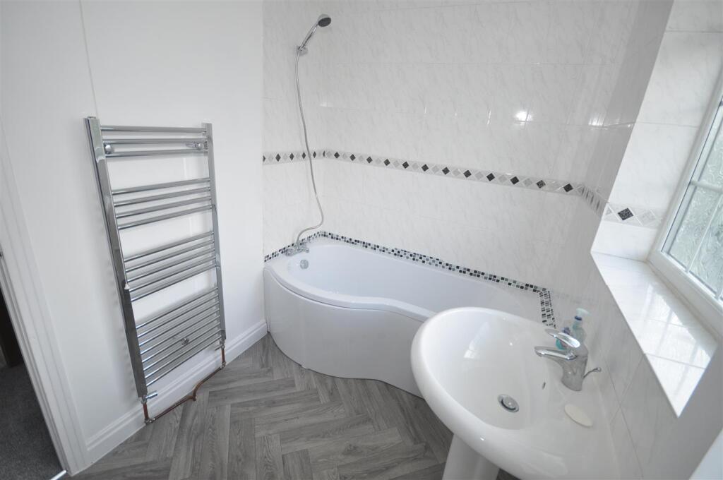 Bathroom.JPG