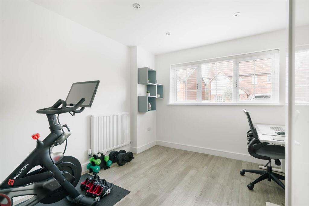 Utility - Office - Converted Garage.jpg