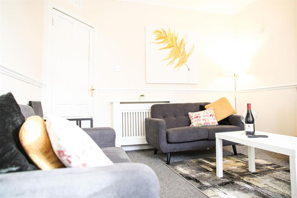 Copy of ASHGILL Living room jpeg.jpeg