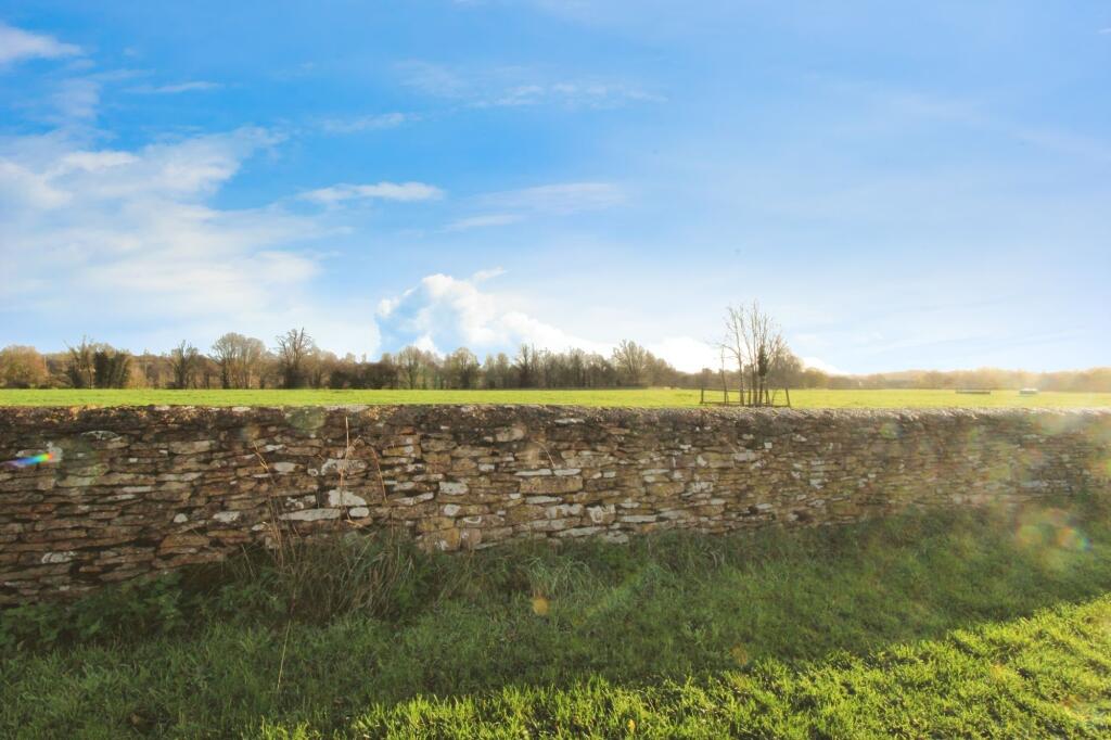 Front View (Over Gassons)