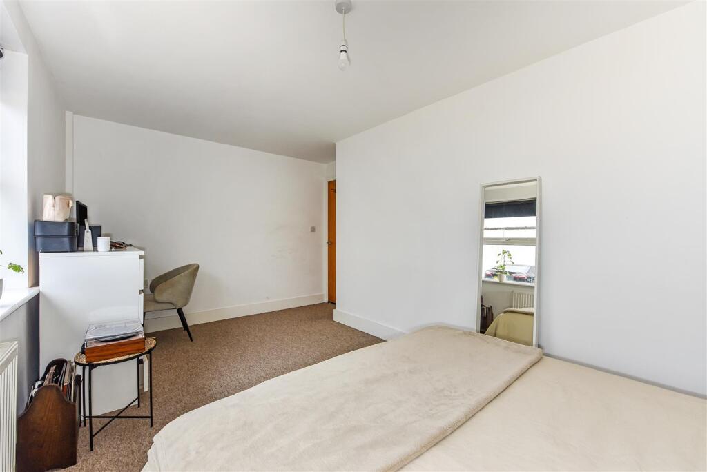 Bedroom.jpg