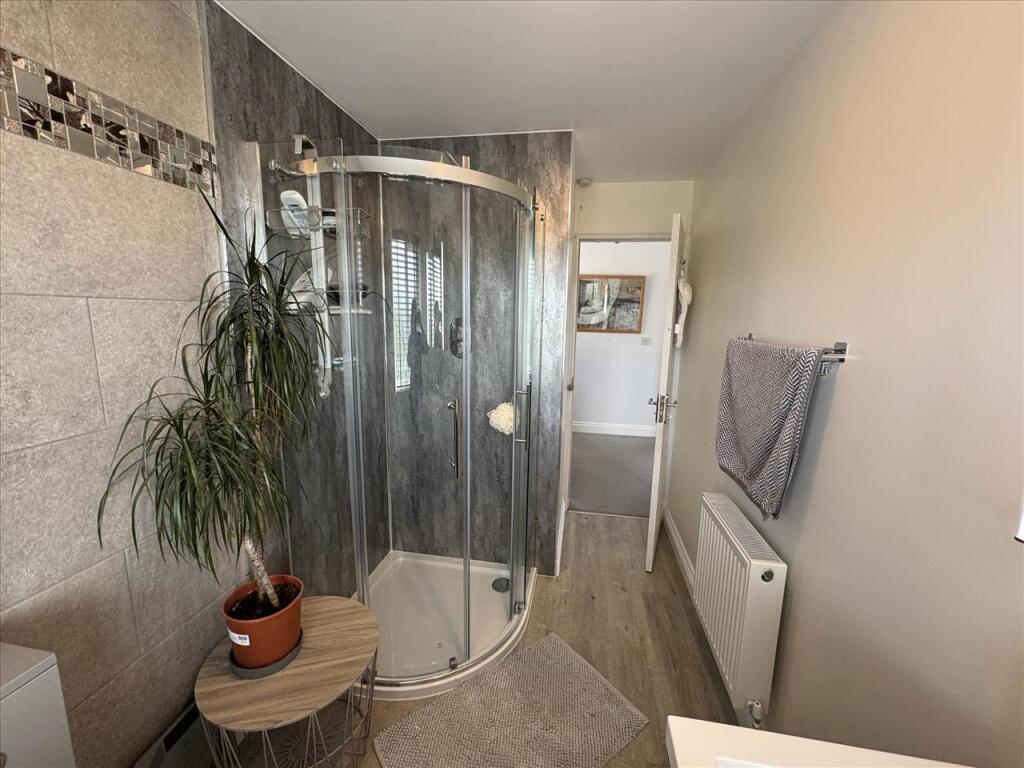 Family Shower Room