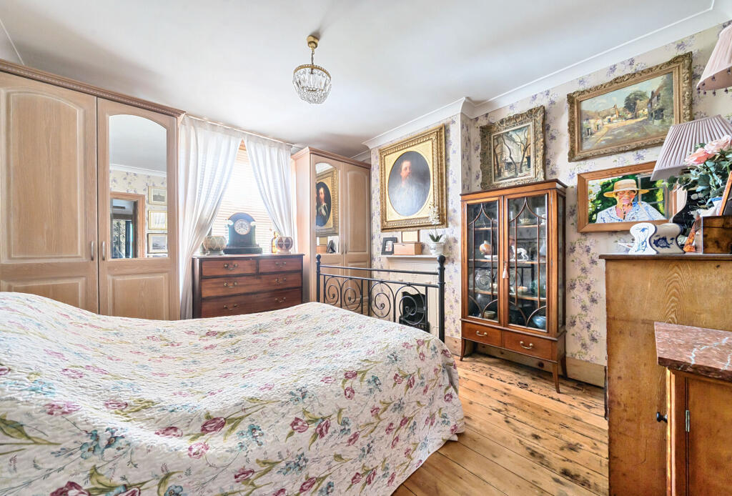 1307110-1-684b0f5...