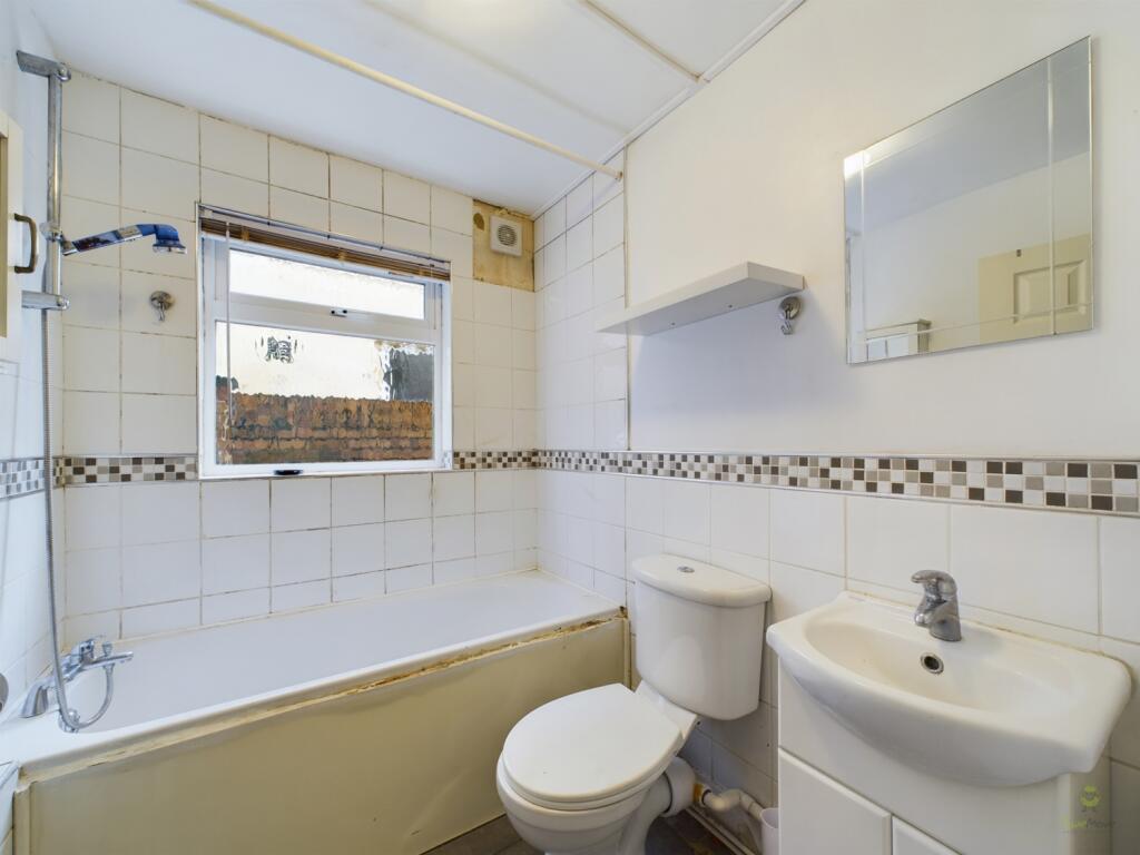 Presented by Clinton at EweMove Bexleyheath and Da