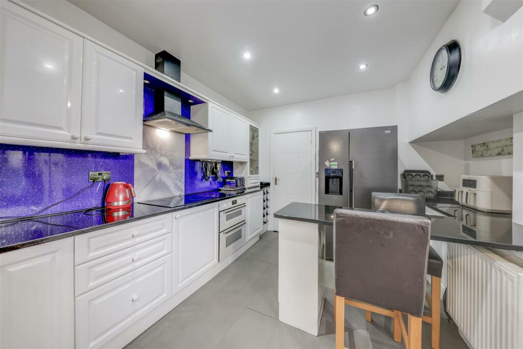 Breakfast Kitchen Alt