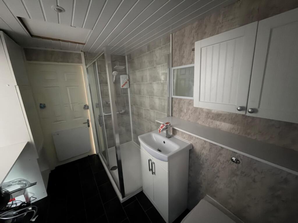 SHOWER ROOM ( GROUND FLOOR)