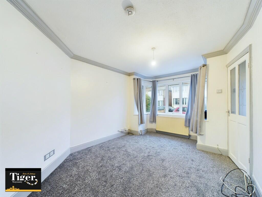 CAM02176G0-PR0399...