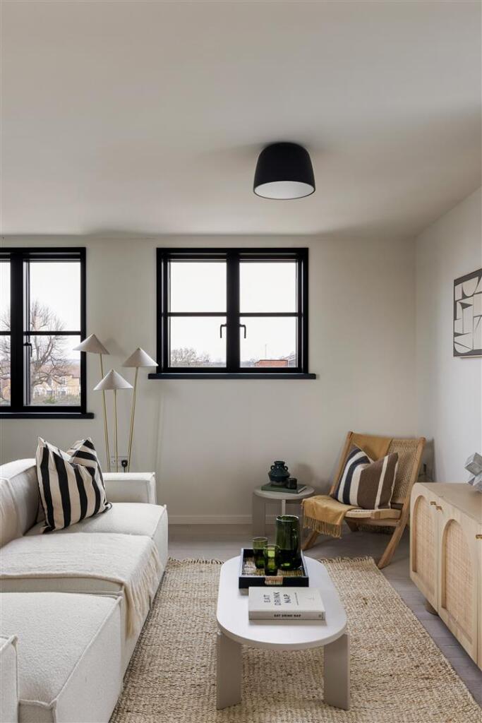 Harley Court, E11