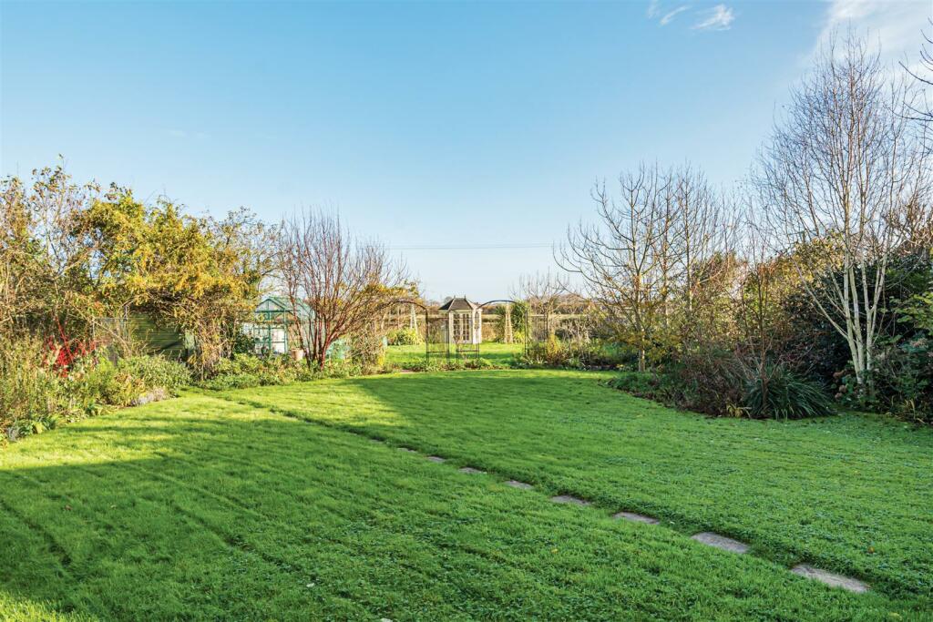 Garden and Outlook