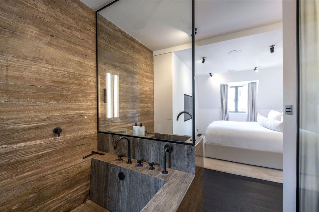 Principle En Suite