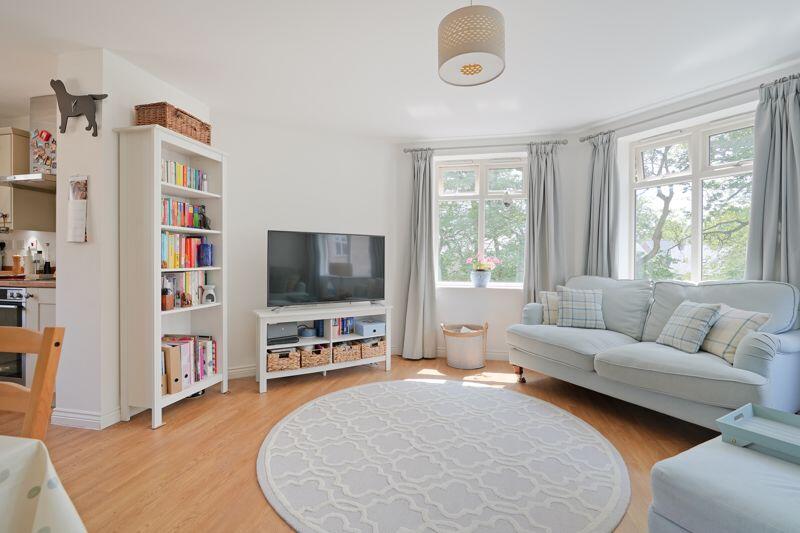 Open Plan Living / Dining 