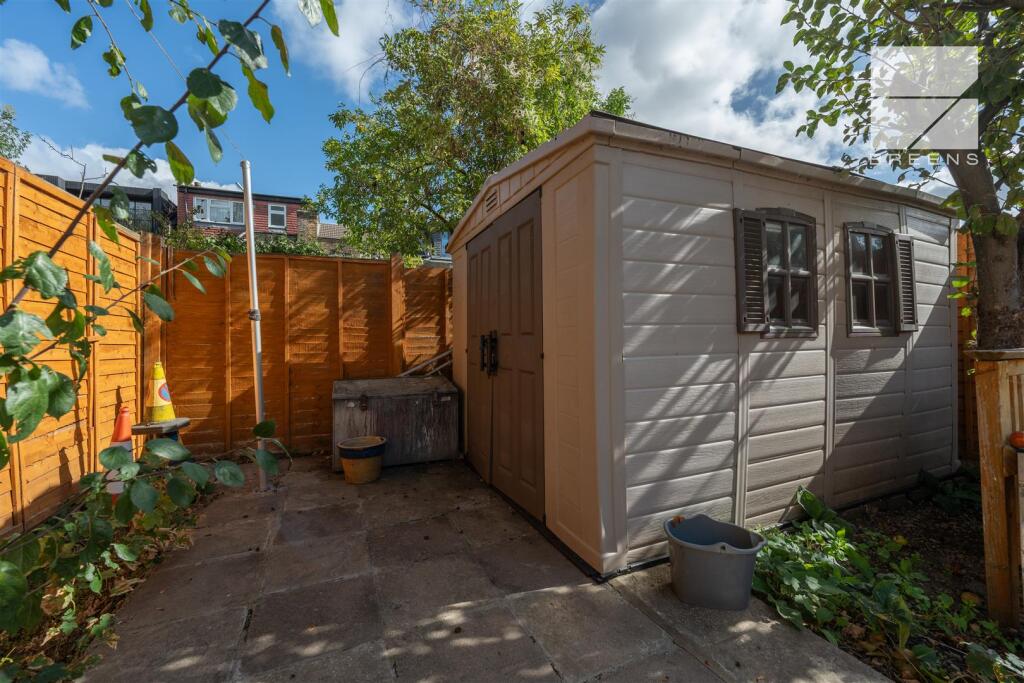 26 Leasownes Road_0021.jpg