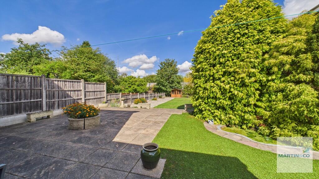 CAM03663G0-PR0185...