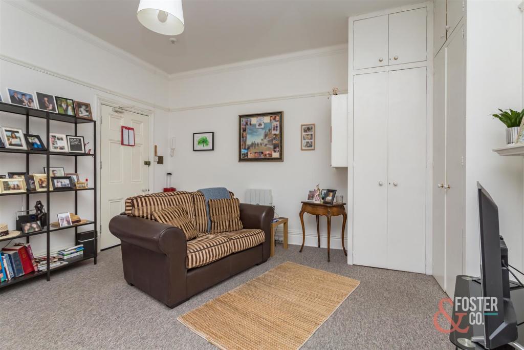 Fourth Avenue 39 Flat 1-3.JPG