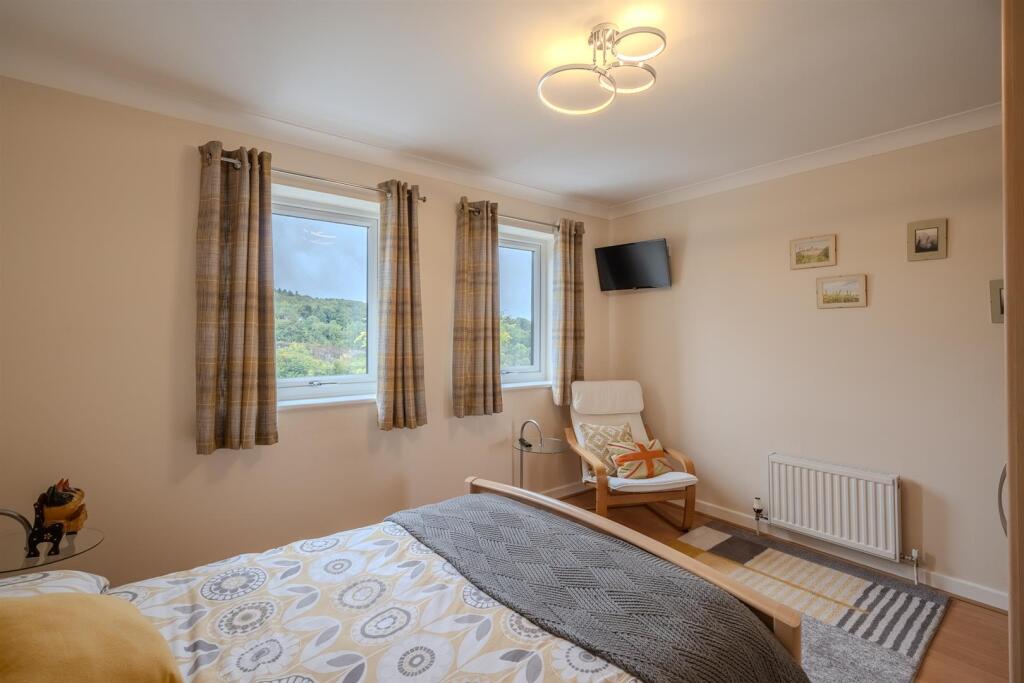 19 Oaks Court-50.jpg