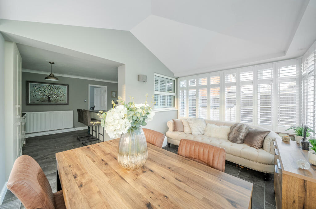 1389326-16-693ffc...