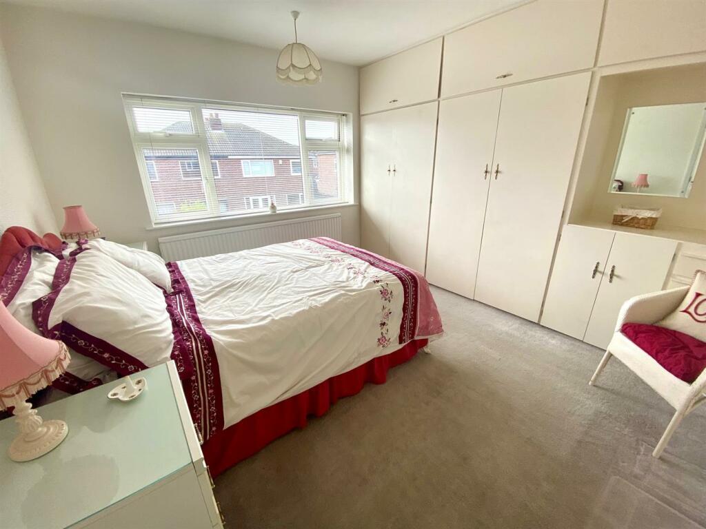 sunny bank road 51 bed 2.jpg