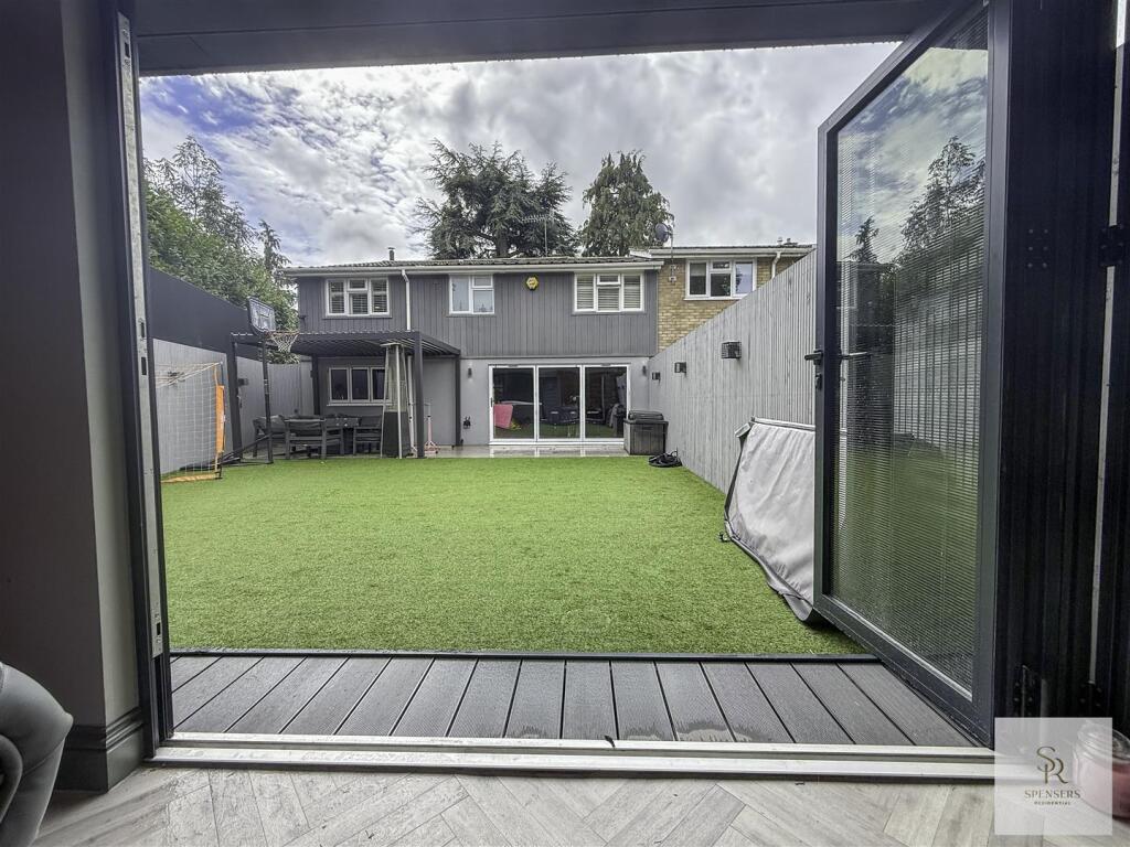 IMG_7943.jpg