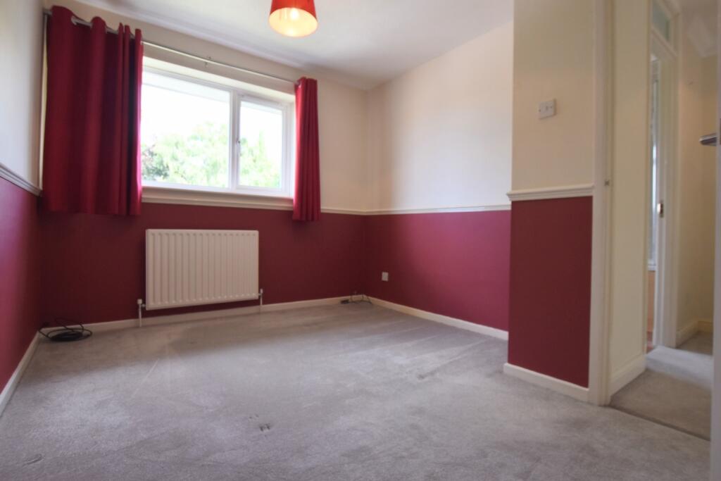 39 Carroll Close bedroom 2