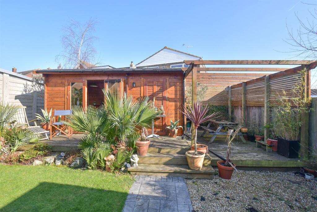 Workshop/Outbuildings