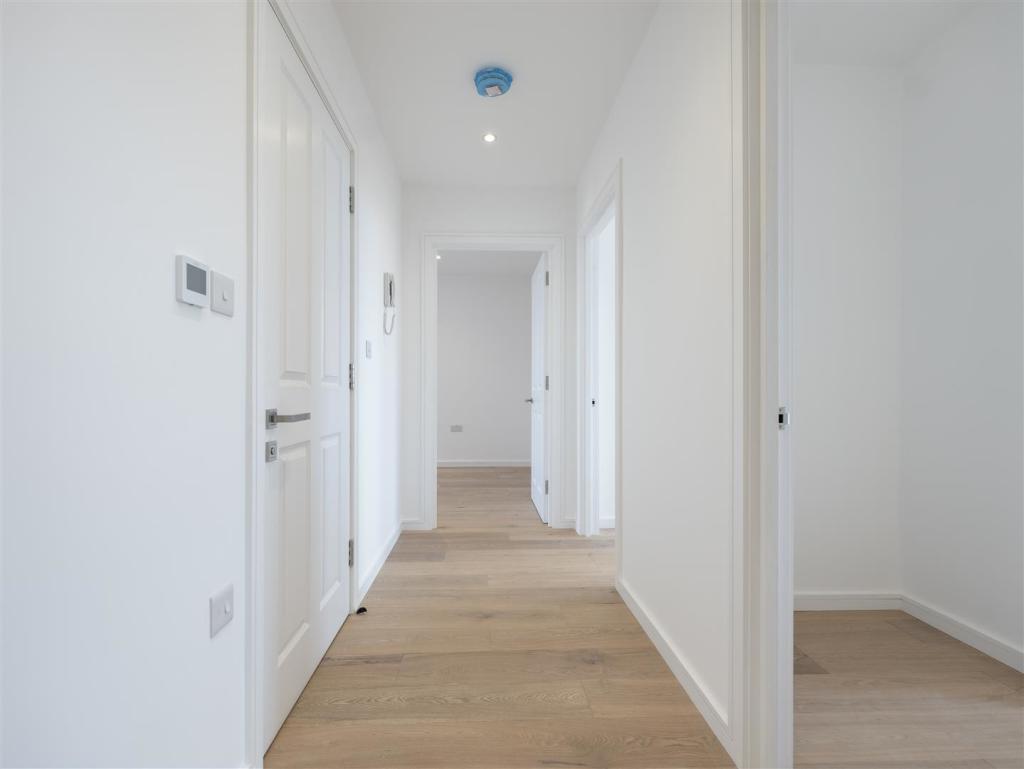 Hallway.jpg