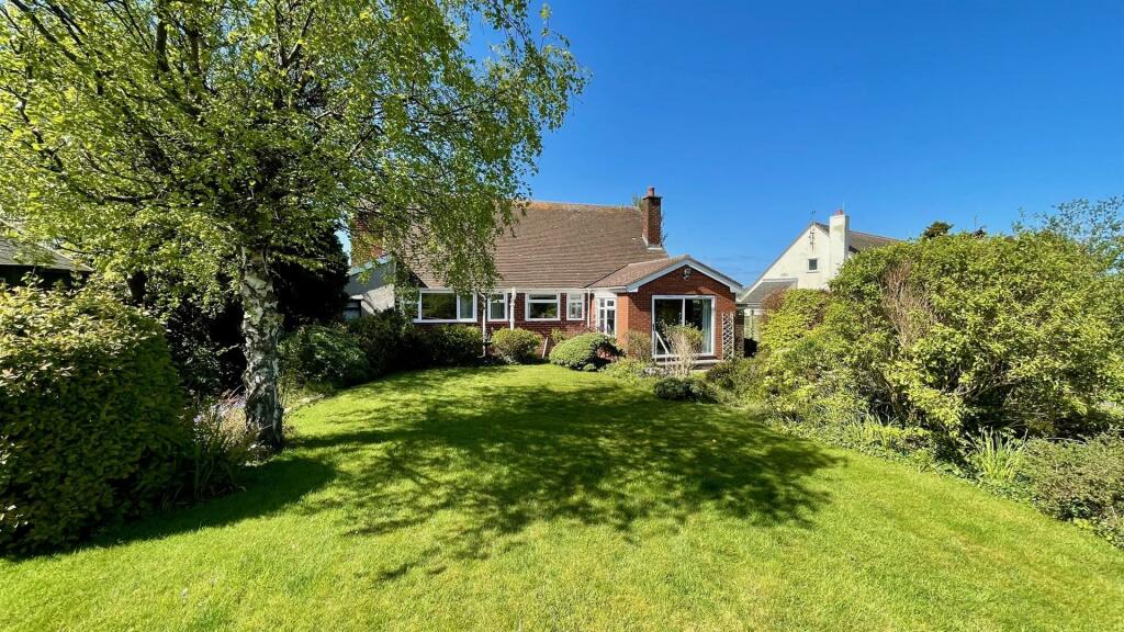 maes y castell 35 NEW rear gdn 2.jpg