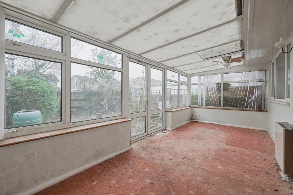 15 Coniston Road, Folkestone, Kent, CT19 5JG