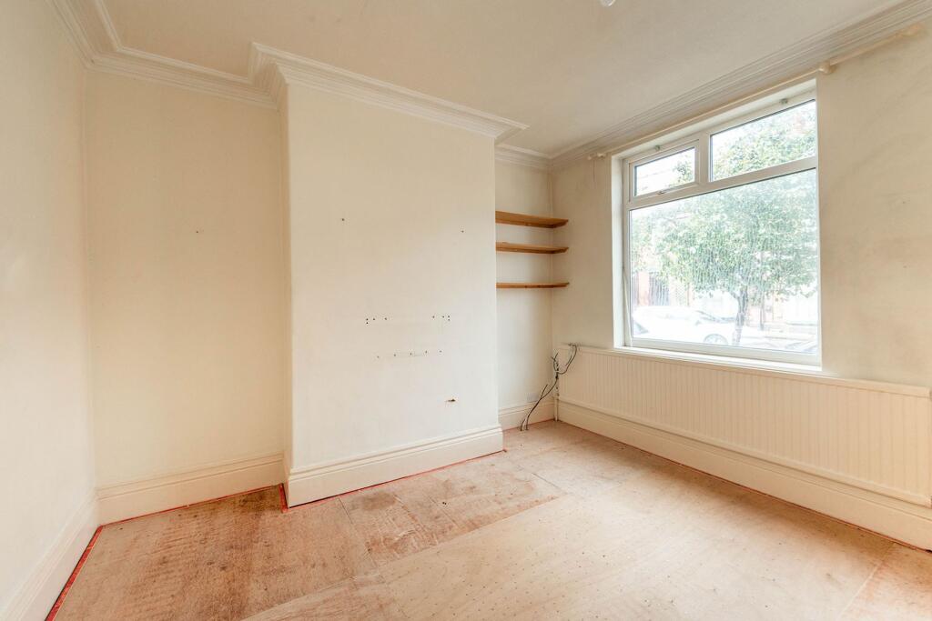 SITTING ROOM DINING ROOM AND KITCHEN