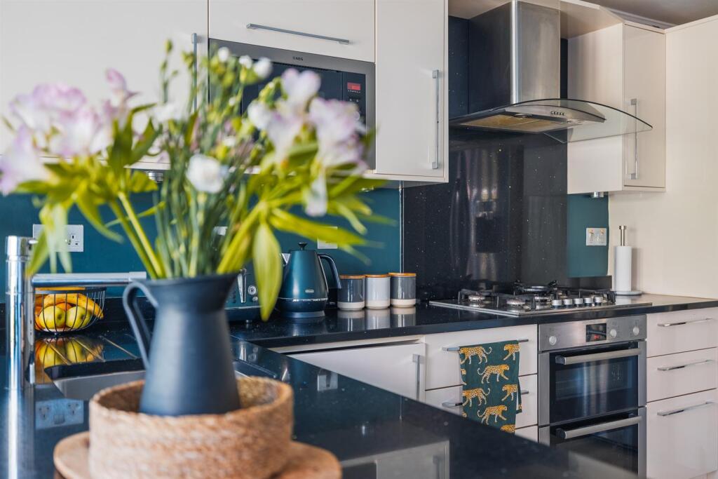 11 Reins Croft-29.jpg