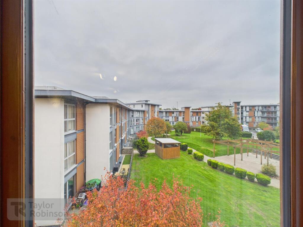 CAM02600G0-PR0577-STILL012.jpg