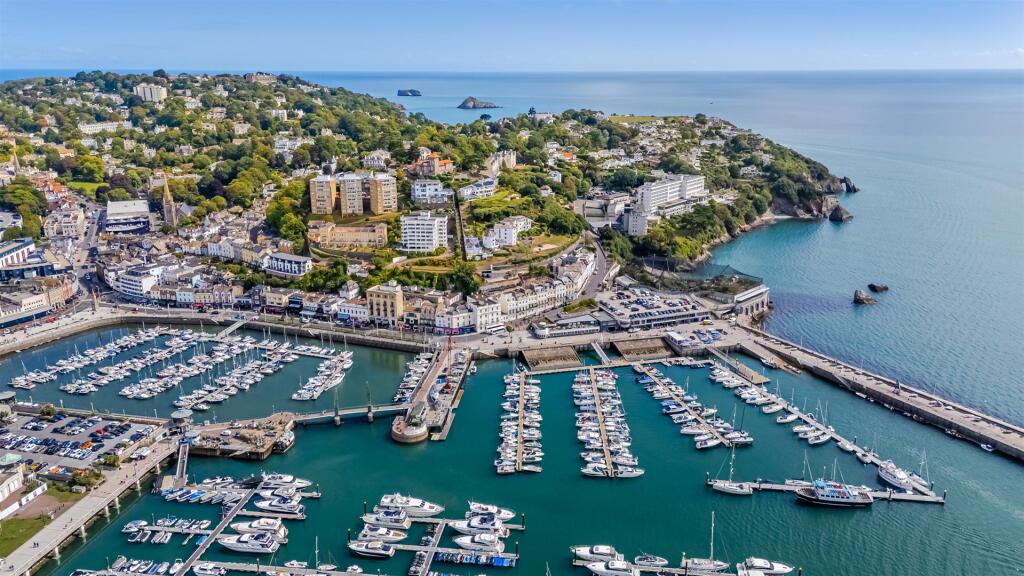 A12 - 5 Park Hall Torquay - 250905.jpg