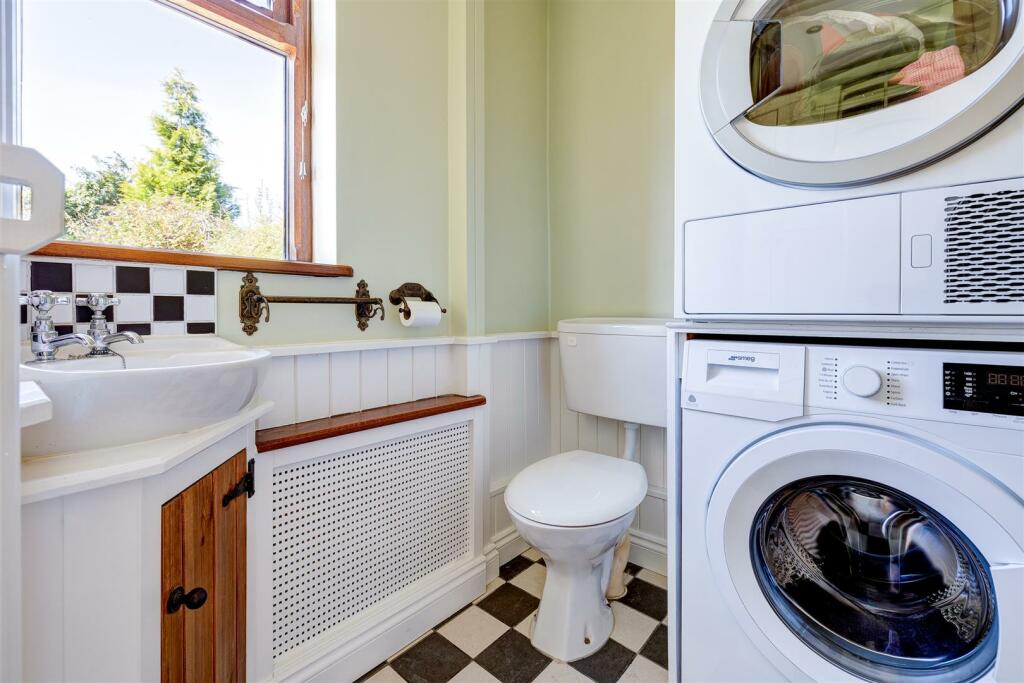 74 Main Street, Thornton