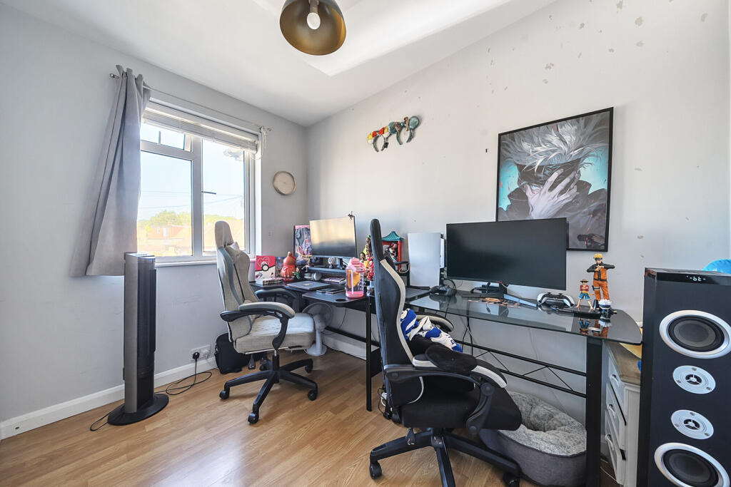 1317863-5-6870d67...