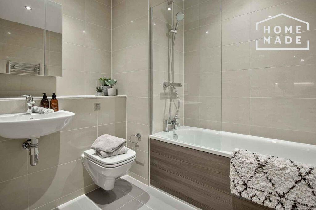 054810b7f243099a7b6f0c426b00