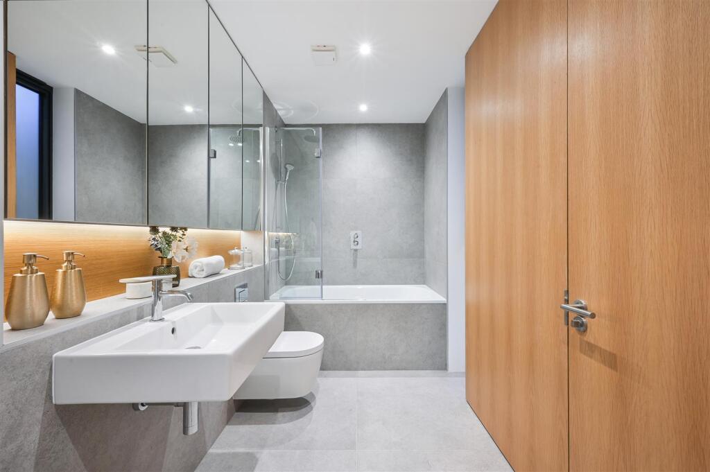 COTTENHAM PARK ROAD, 37, 2- (7).jpg