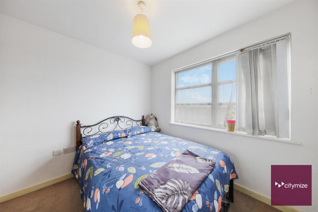 Bedroom 2 with En-suite