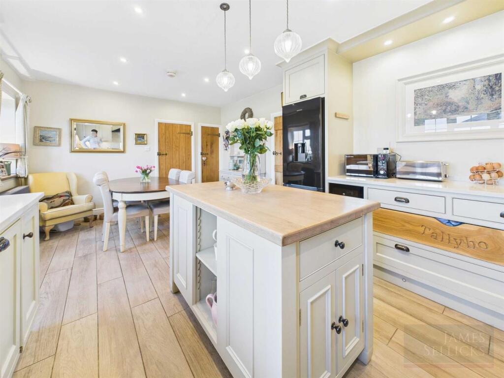 Open Plan Dining Kitchen