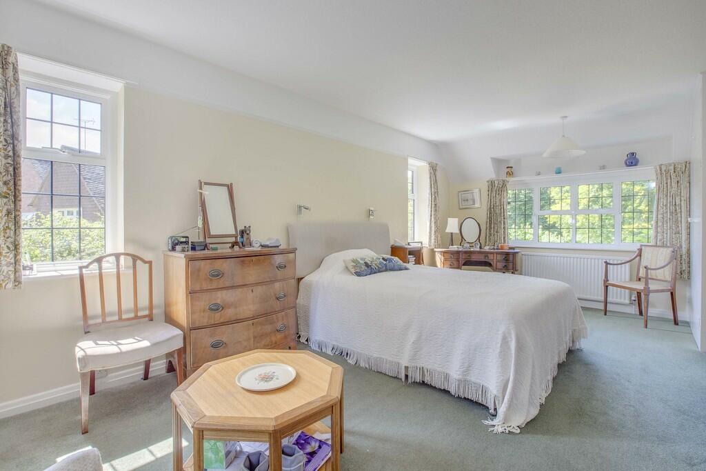 Mayhews Burtons W...