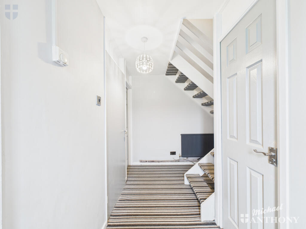 CAM03218G0-PR0779-STILL001